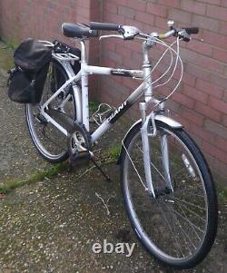 Giant Expression DX hybrid commuter bike with panniers 19 M frame 21 speed 700c