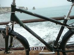 Giant Sedona DX Comfort Cycle Medium 18 (5'7-5'10) with Bamboo wood rear rack