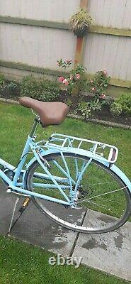 Ladies Kingston Hampton Hybrid city bike with rear rack carrier and front basket